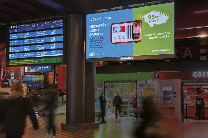 LED obrazovky na nádražích