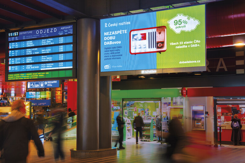LED obrazovky na nádražích